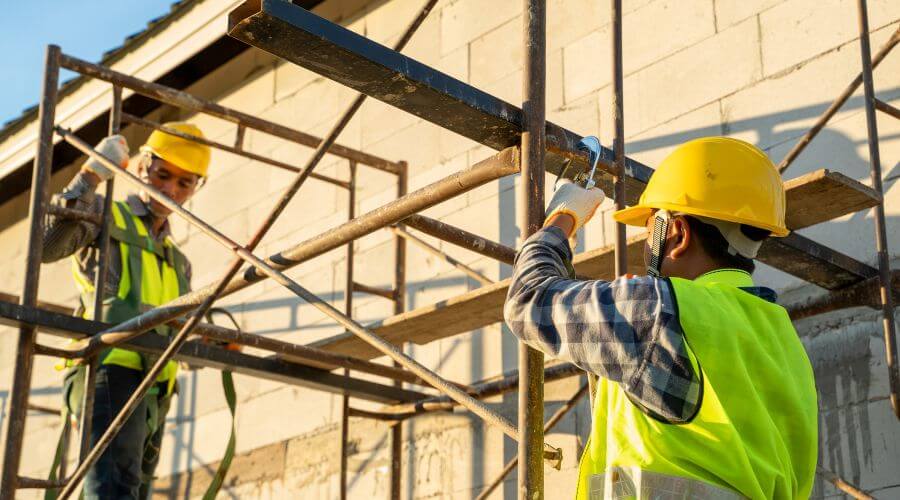 Professional gutter cleaning in Lattimore, NC